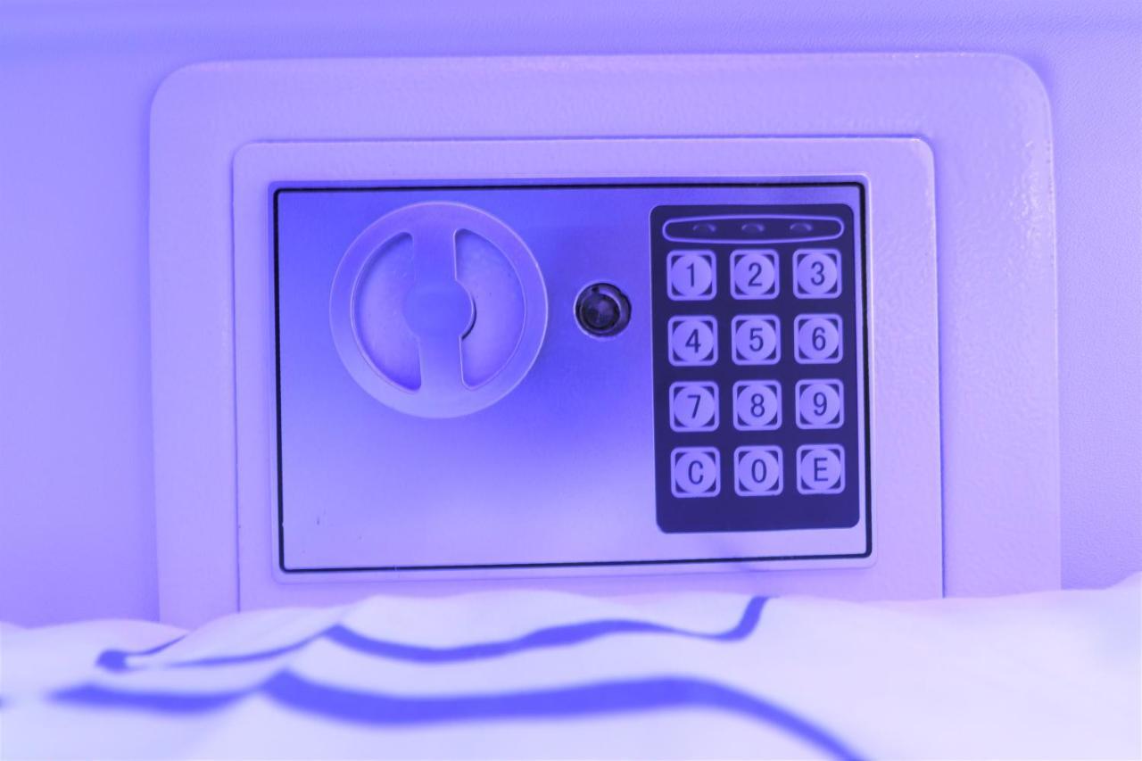 Jc Space Capsule Hotel Kuah Kültér fotó