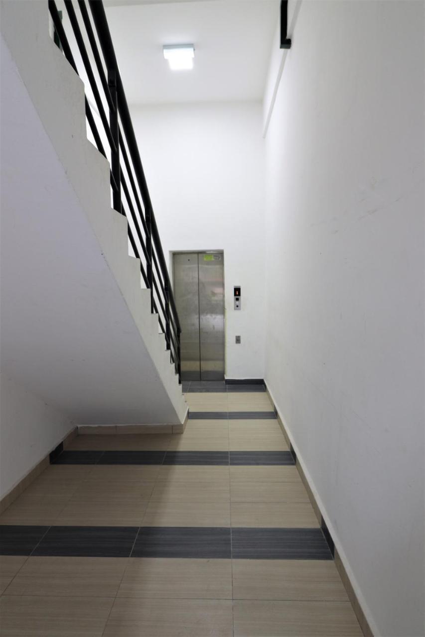 Jc Space Capsule Hotel Kuah Kültér fotó